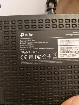 Router TP-Link Negro con Antenas.
