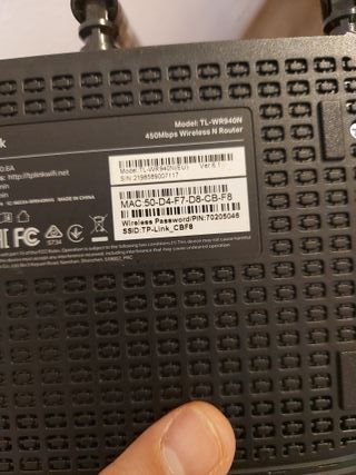 Router TP-Link Negro con Antenas.