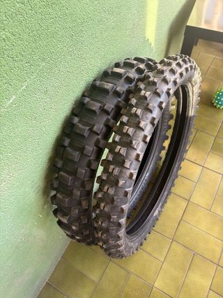 Neumático de moto todoterreno