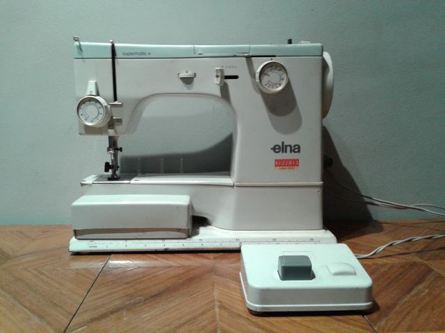 Máquina de Coser Elna Supermatic