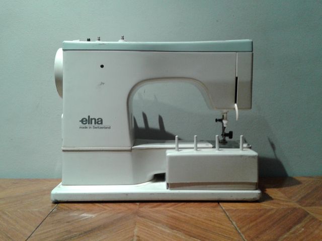 Máquina de Coser Elna Supermatic