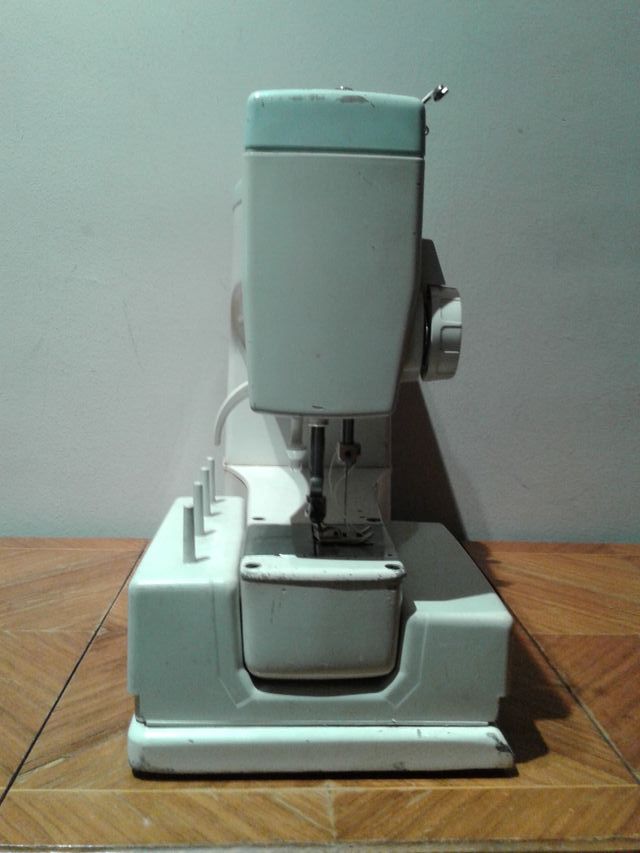 Máquina de Coser Elna Supermatic