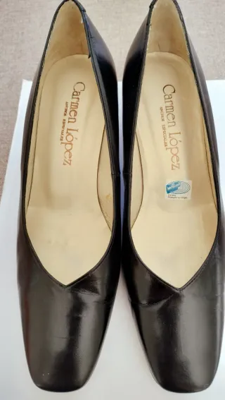 Zapatos de salón de ancho especial Carmen López T.