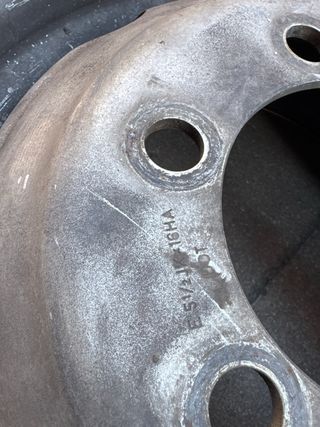 2 Llantas Furgon IVECO 16 Pulgadas