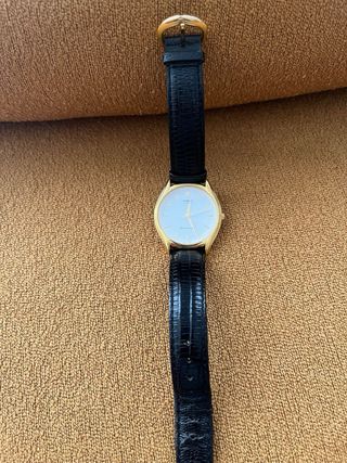 Reloj Casio Dorado y Negro