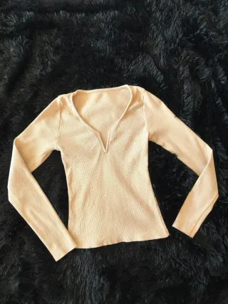 Camiseta beige escote V manga larga Talla S