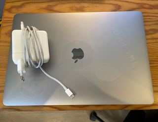 MacBook Pro 2019 15 pulgadas i9 8 núcleos 2.4 GHz 