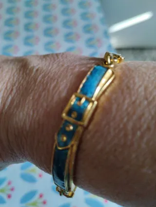 Bracciale vintage dorato con smalti azzurri