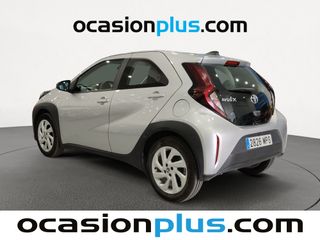 Toyota Aygo X Cross 1.0 VVT-I Play 53 kW (72 CV)