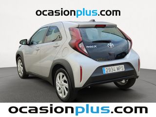 Toyota Aygo X Cross 1.0 VVT-I Play 53 kW (72 CV)