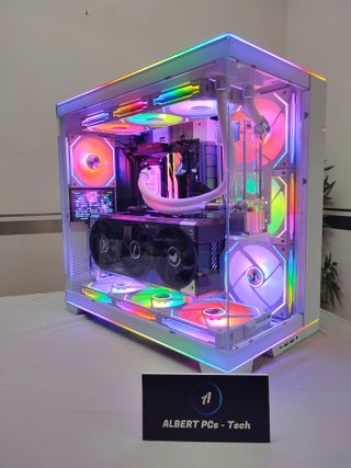 PC Gaming RTX 5080, Ryzen 7, 32GB RAM, 2TB NVME