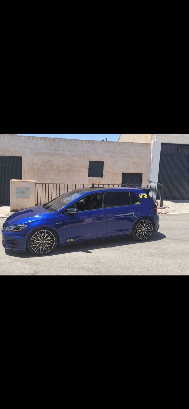 Volkswagen Golf R310 - foto 1