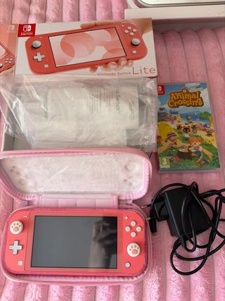 Nintendo Switch Lite Coral + Animal Crossing