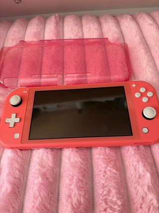 Nintendo Switch Lite Coral + Animal Crossing