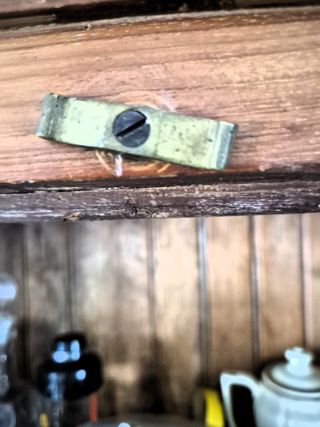 Vetrina mobile in legno e vetro