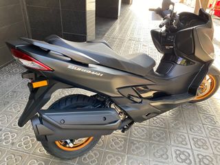 SUZUKI BURGMAN 400