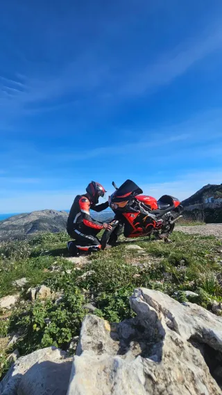 Aprilia RS 125 2T  Moto parada desde hace 1 año.