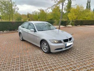 Bmw 318 año 2007 sólo 145000 km etiqueta C