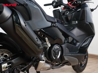 YAMAHA T-MAX 560 TECH MAX