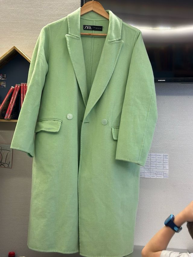 Abrigo Zara Verde agua