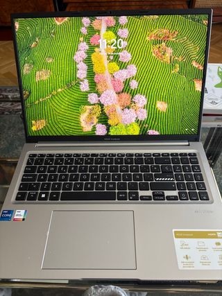 ASUS Vivobook Portátil Beige/Plata