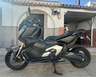 Honda X-ADV 750 2023