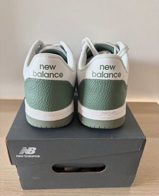 Zapatillas New Balance Blancas y Verdes