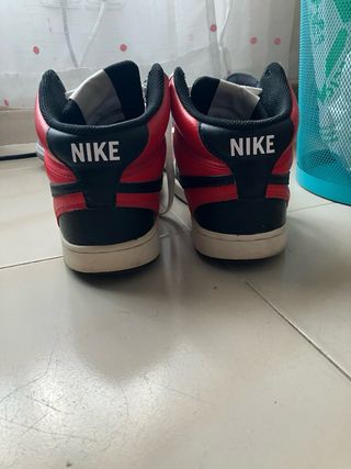 Nike Court Vision Mid NBA Rojo Blanco