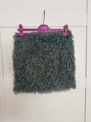 Falda mini efecto plumas verde