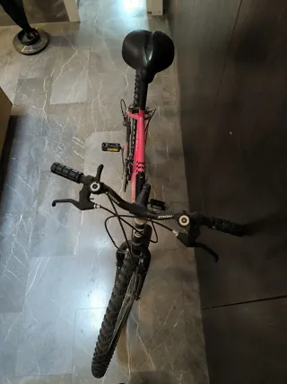 Bicicleta BTT BASIC Roja y Negra