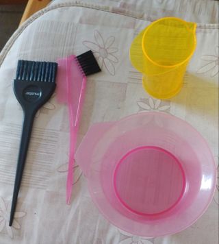 Set tintura capelli rosa e giallo