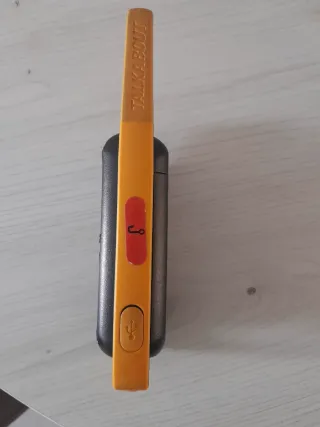 Motorola Walkie Talkie nero e giallo