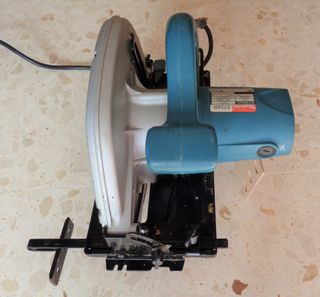 Sierra Circular Makita 5704R, 190mm, 1200W
