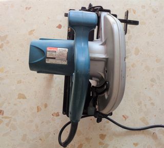 Sierra Circular Makita 5704R, 190mm, 1200W