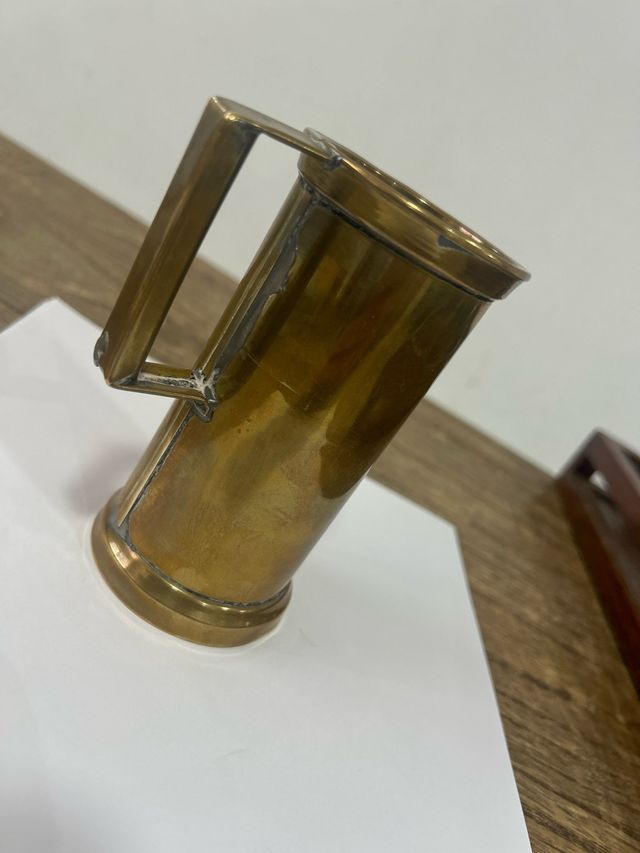 Medidor latón cuarto de litro