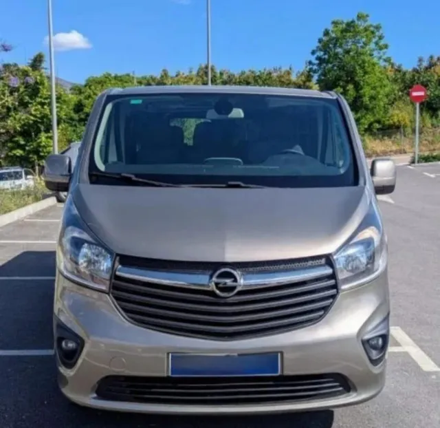 Opel Vivaro 2015