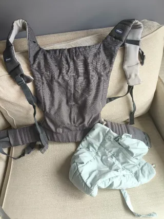 Mochila Portabebés Chicco Myamaki Gris