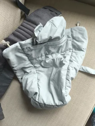Mochila Portabebés Chicco Myamaki Gris