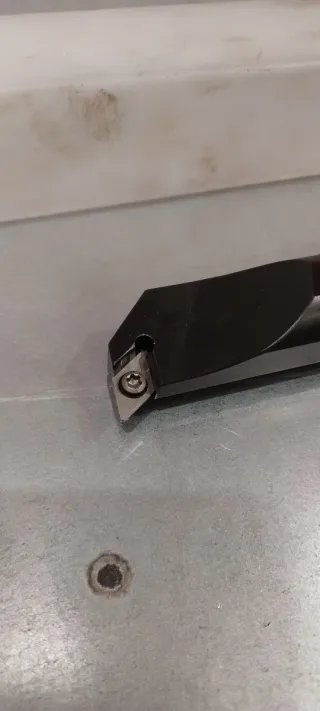 Utensile interno tornio