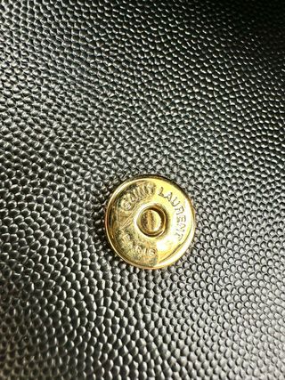 Bolso Saint Laurent Kate Negro Dorado