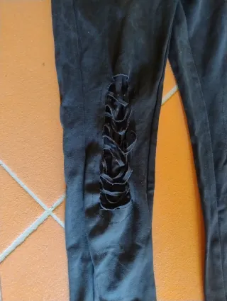 Pantaloni Nazzaro strappati neri