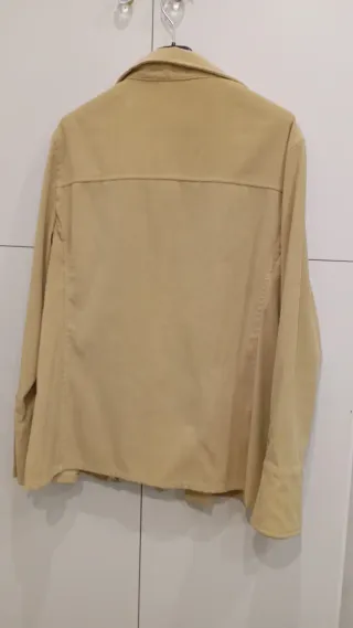Camisa beige manga larga