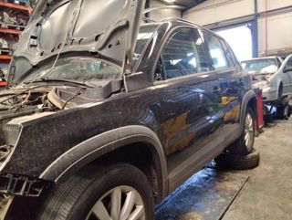 Volkswagen 1578426 5m1857097 guantera tiguan (5n2)