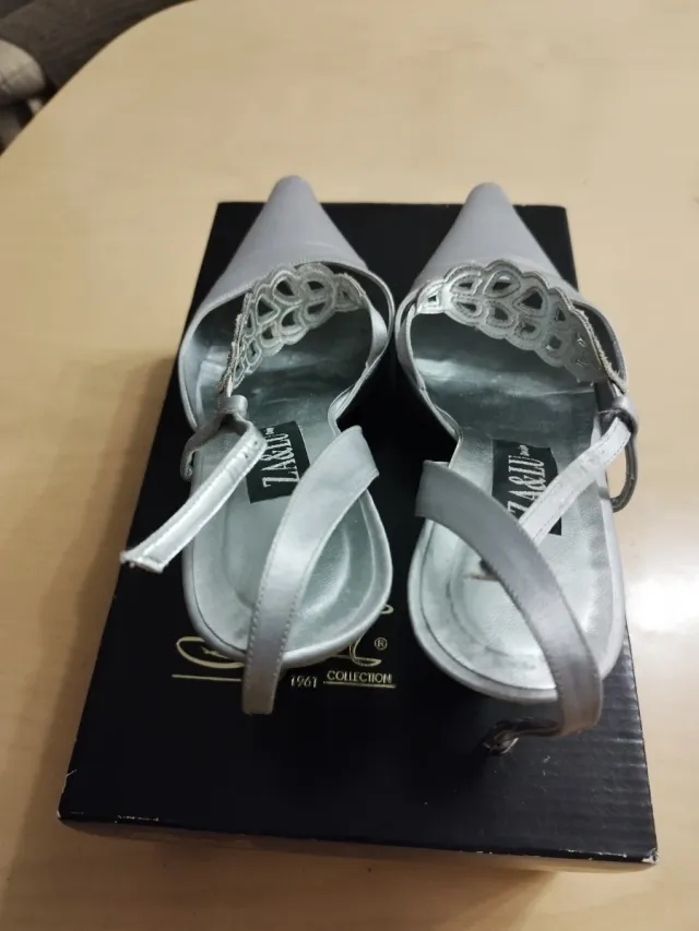 Zapatos de fiesta ZARA plateados