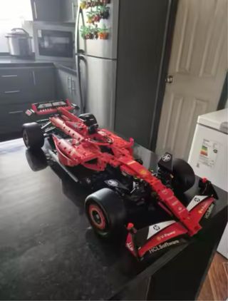Coche LEGO Ferrari F1 sin montar