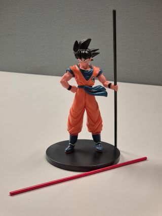Lote 2 Figuras Dragon Ball + Llavero Goku