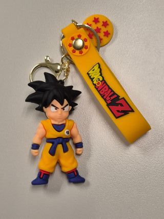 Lote 2 Figuras Dragon Ball + Llavero Goku