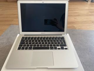 MacBook Air 13 2015 - 8GB RAM + Funda
