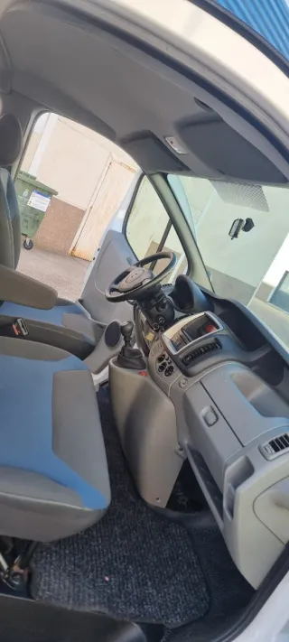 Renault Trafic 2011
