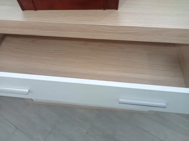 NUEVA CÓMODA KIARA CAMBRIA Y BLANCO